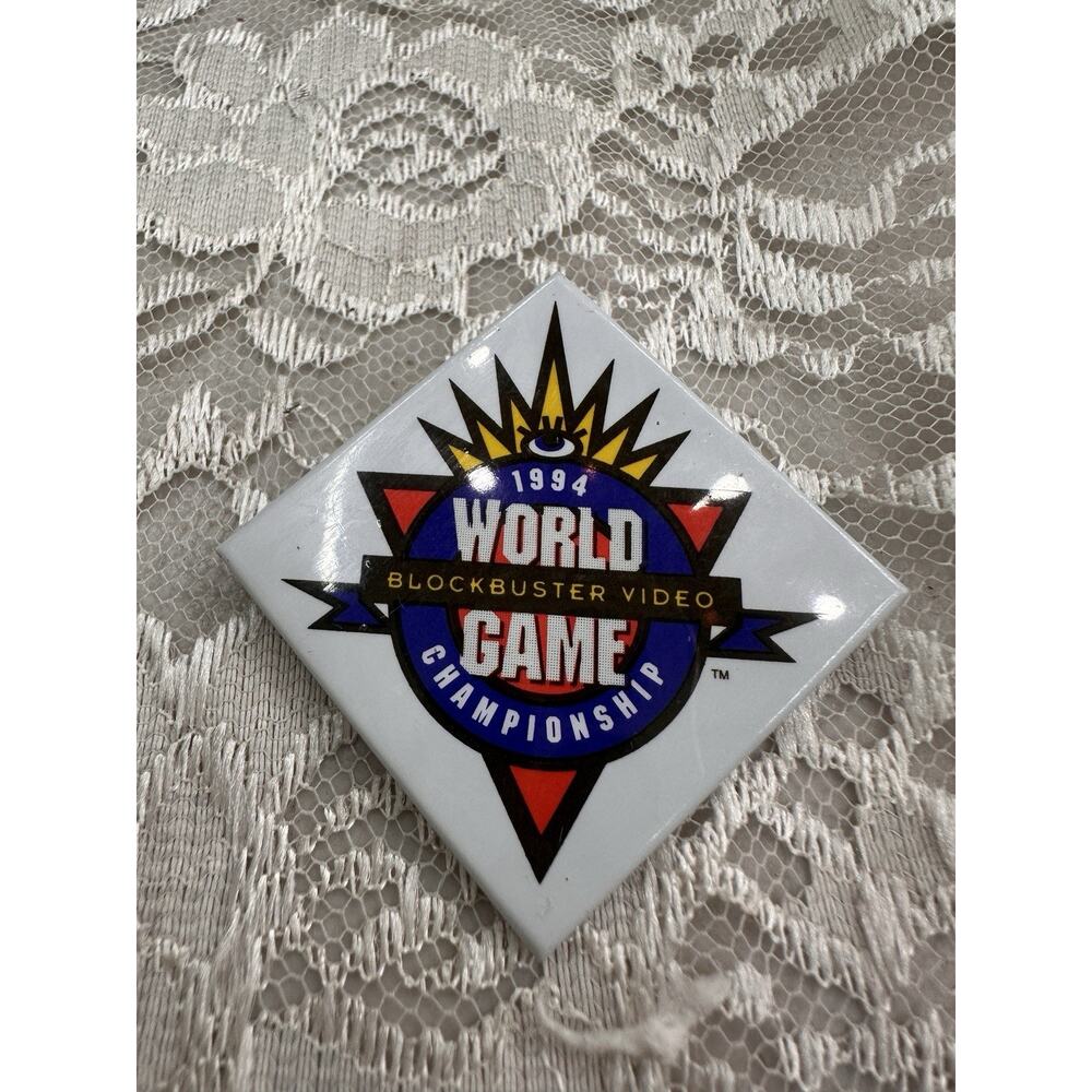 Vintage 1994 BLOCKBUSTER Eye Video Game World Championship Button Pinback Pin